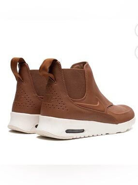 Nike Air Max Thea mid sneaker boots women size 7.5